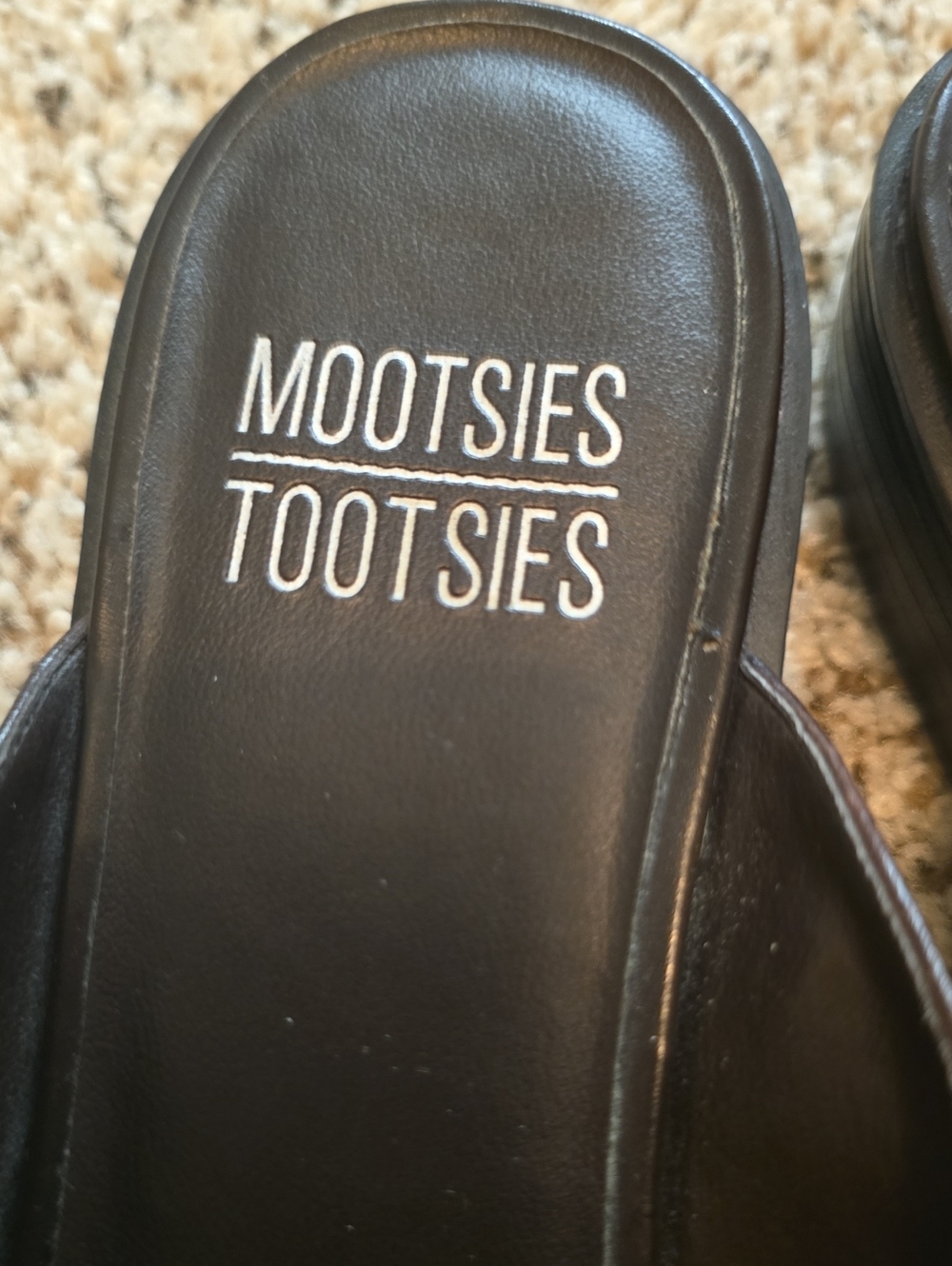 Mootsies Tootsies Women's 7.5 Dark Brown Woven Leather Slip-On Loafers - Picture 3 of 7